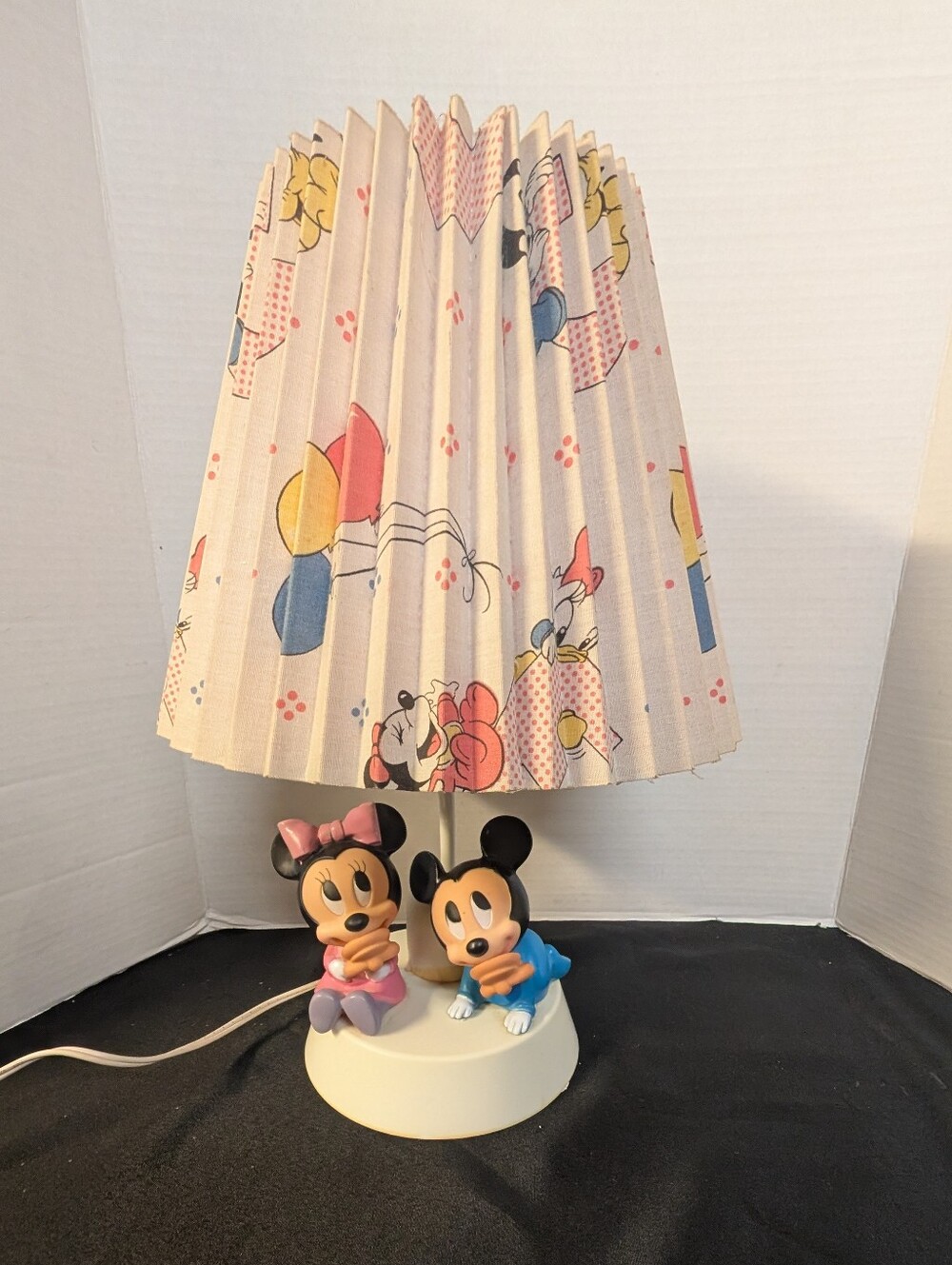 Walt Disney Baby Mickey Minnie Mouse Nursery Lamp Night Light Shade 1984 Vintage